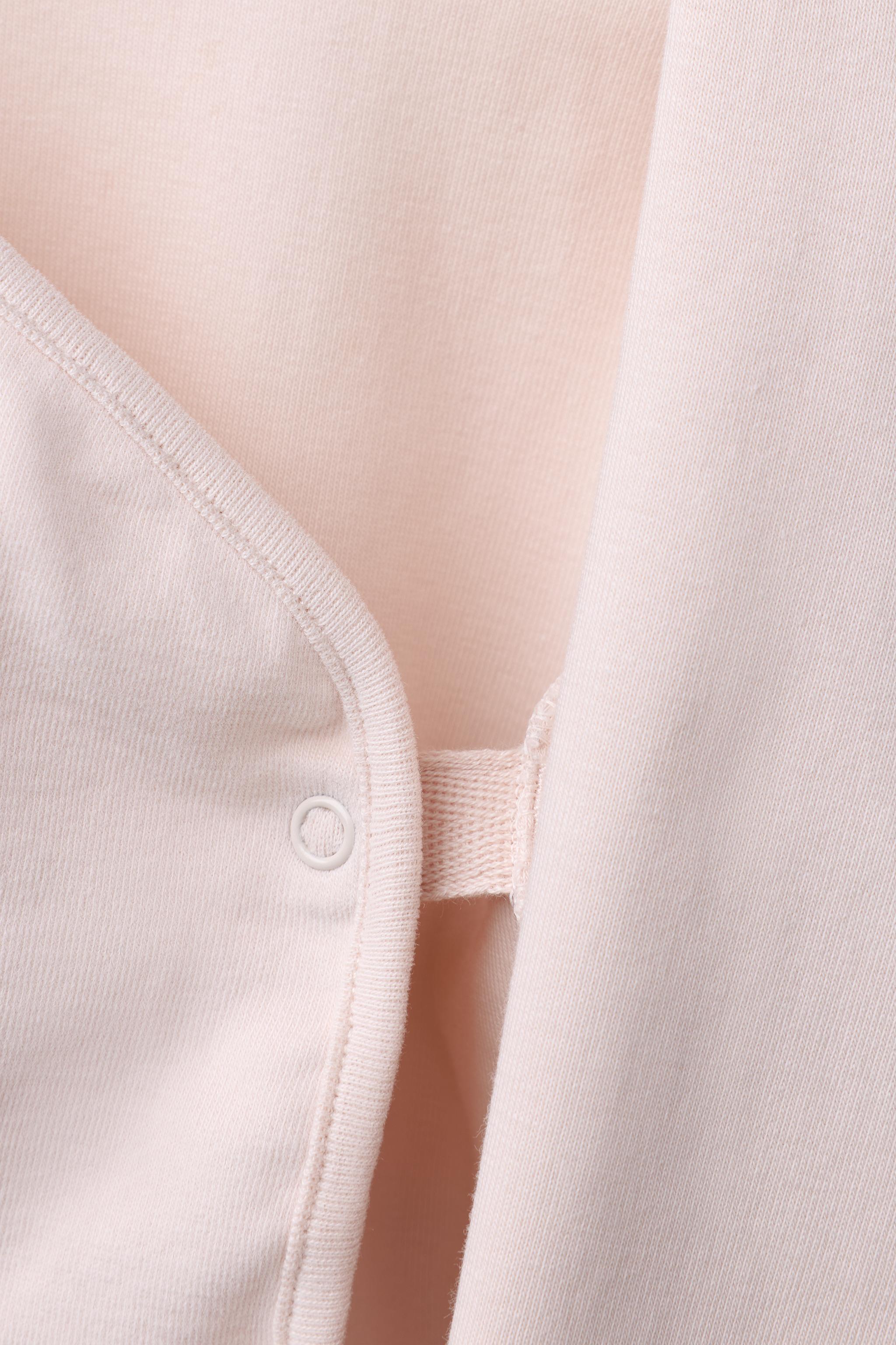 LAYETTE SET WITH POUCH